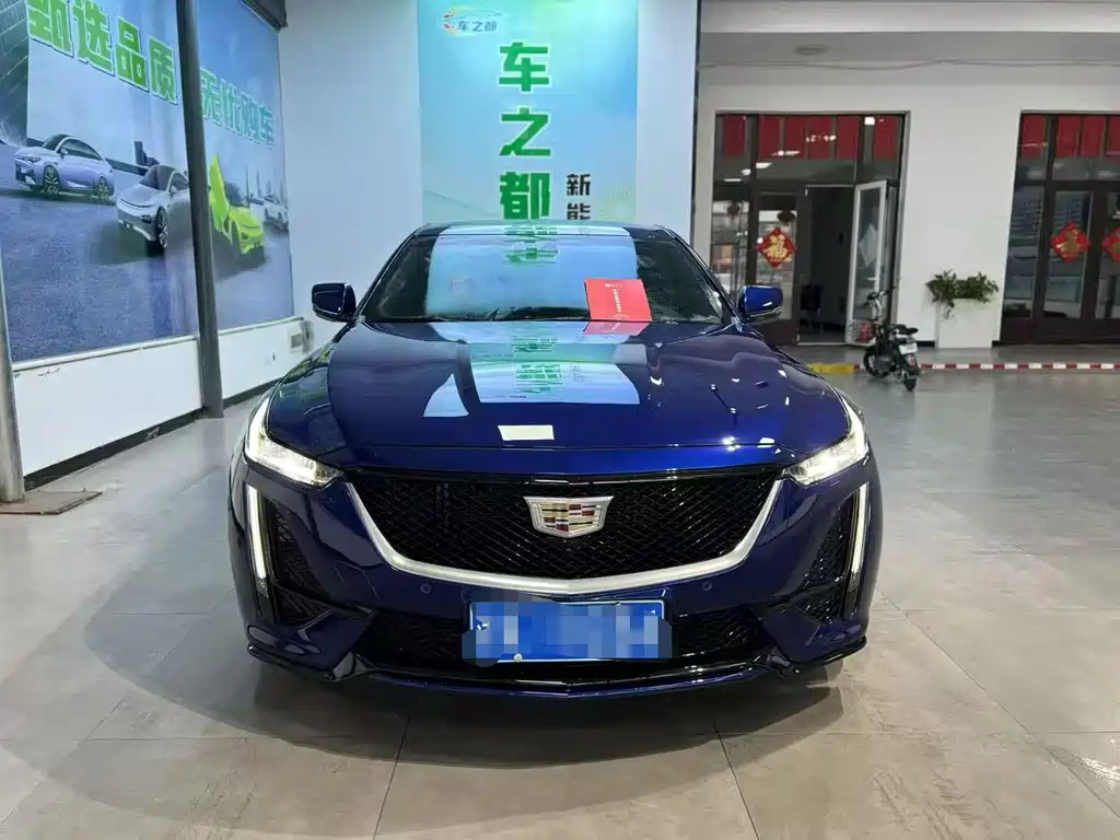 Cadillac CT5 2023 28T