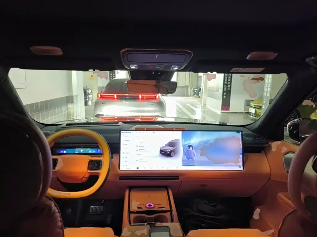 Lynk & Co 900 — миниатюра 10