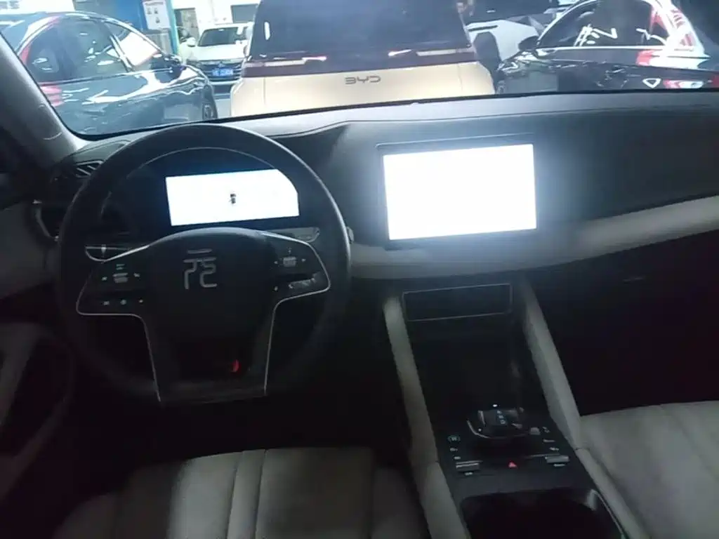 BYD Yuan UP — миниатюра 11