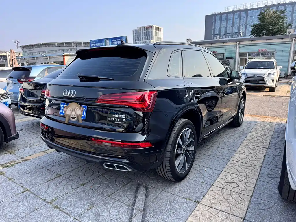Audi Q5L — миниатюра 2