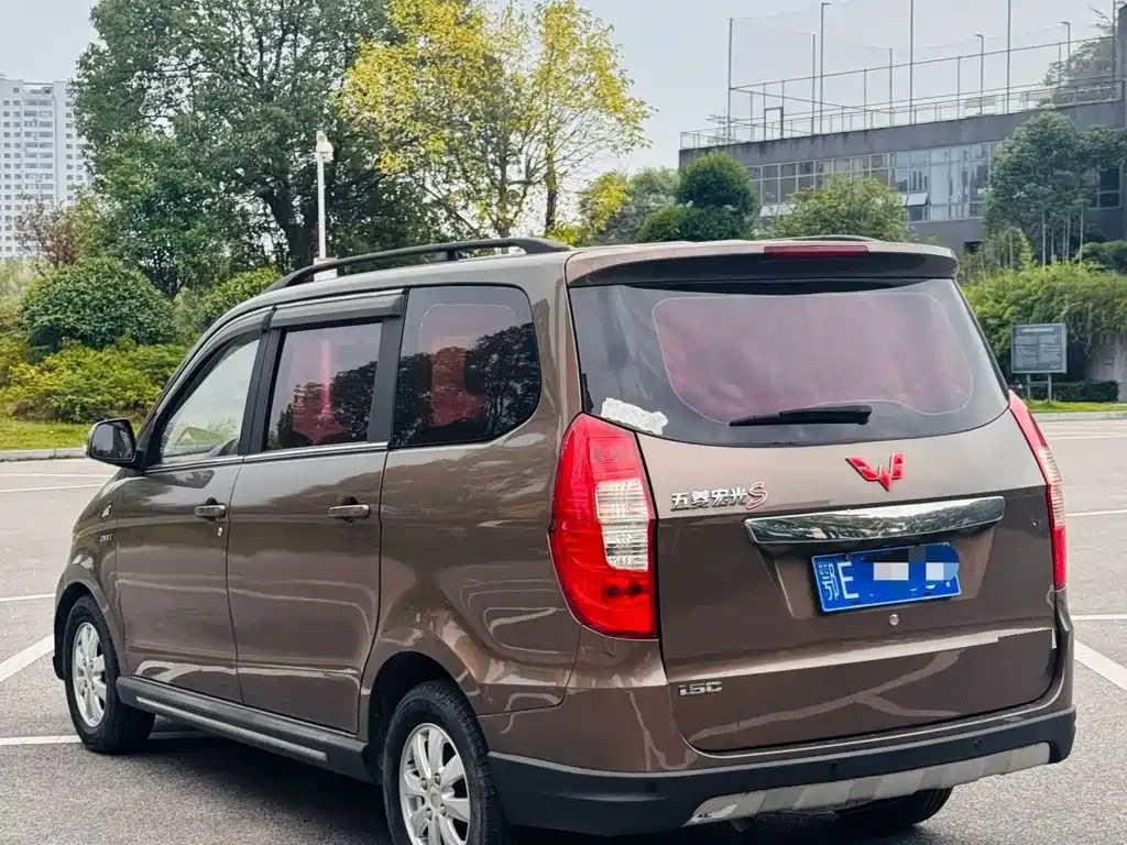 Wuling Hongguang — миниатюра 4