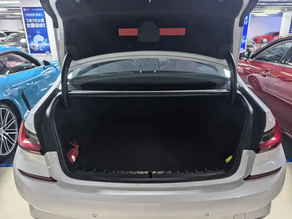 BMW 3 Series — миниатюра 11