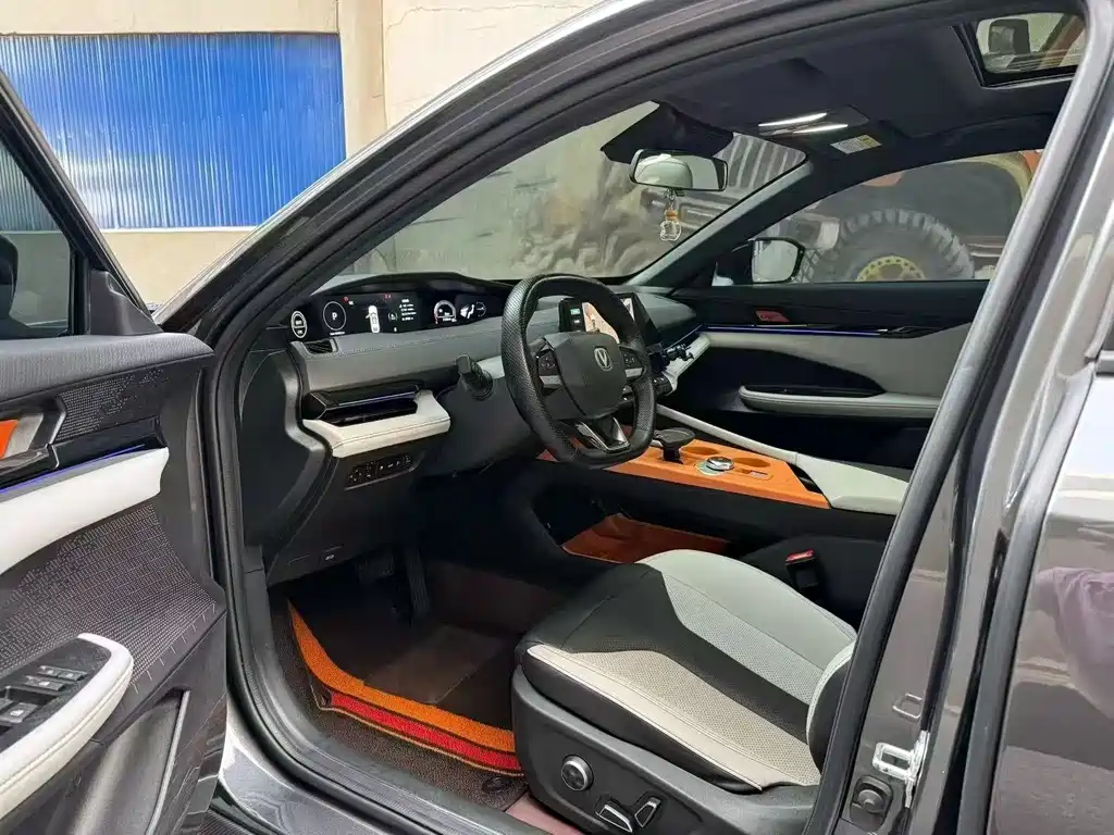 Changan UNI-V iDD — миниатюра 7