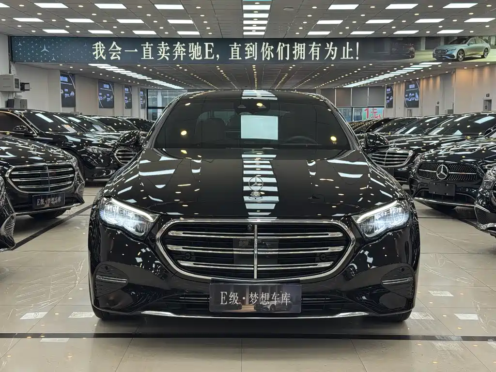 Mercedes-Benz E-Class 2024