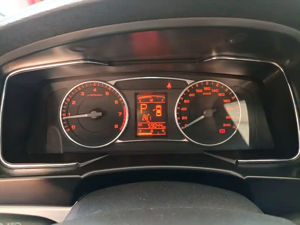 Geely Vision — миниатюра 12