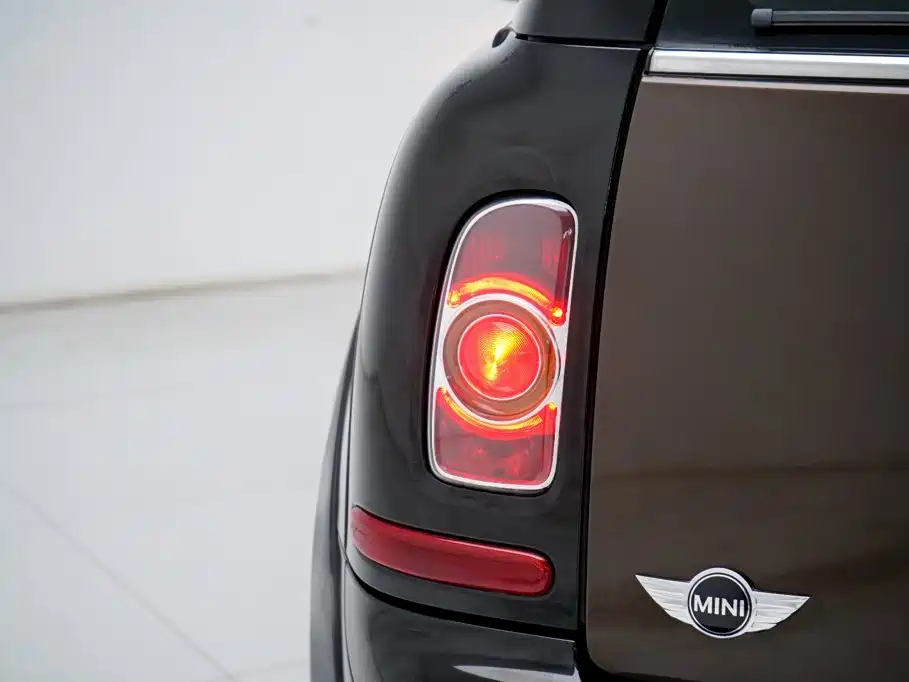 MINI Mini Clubman — миниатюра 13