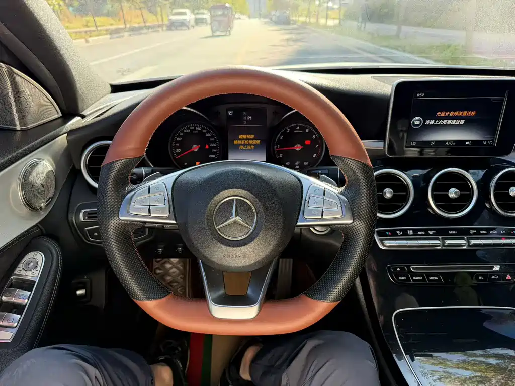 Mercedes-Benz C-Class — миниатюра 7