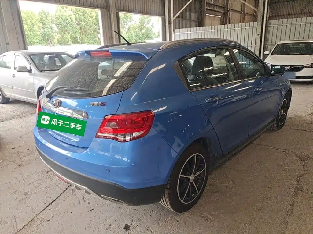 Geely Emgrand — миниатюра 7
