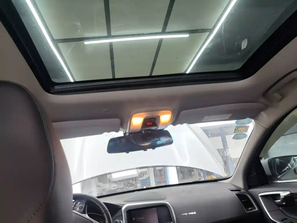 Volvo XC60 — миниатюра 18