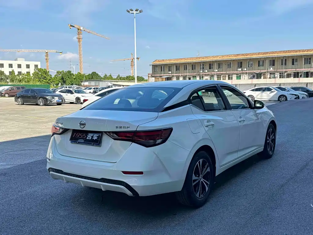 Nissan Sylphy — миниатюра 9