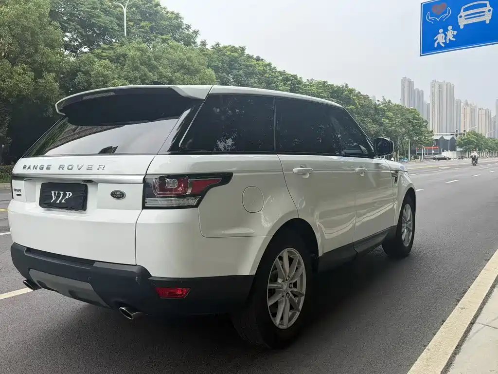 Land Rover Range Rover Sport 2017 3.0 SC V6 SE