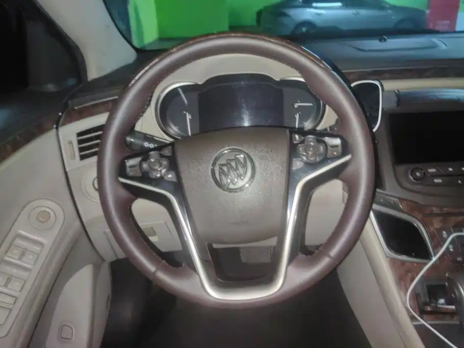 Buick LaCrosse — миниатюра 15