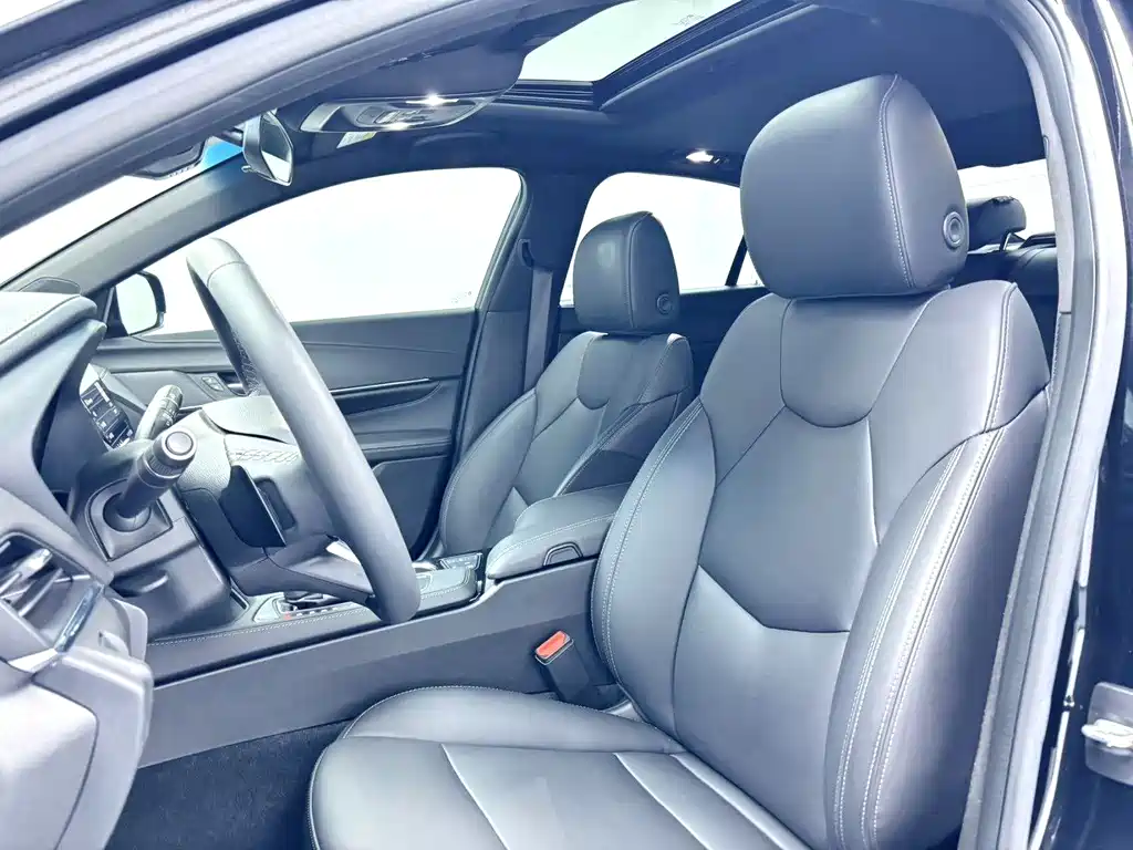 Cadillac CT4 — миниатюра 5