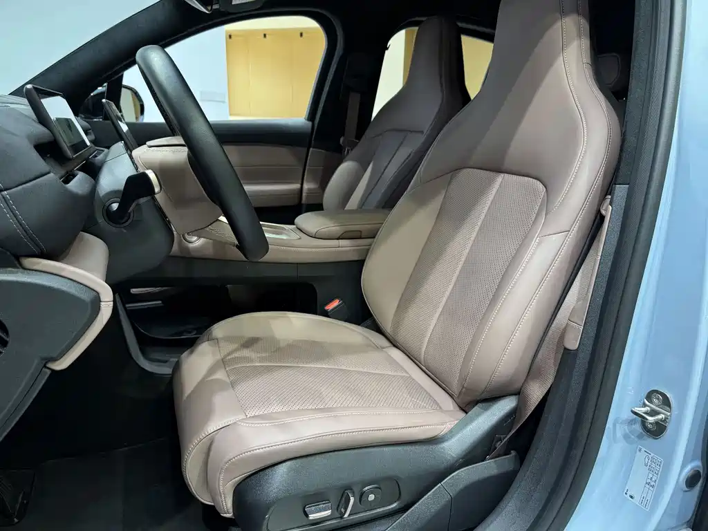 NIO EC6 — миниатюра 11