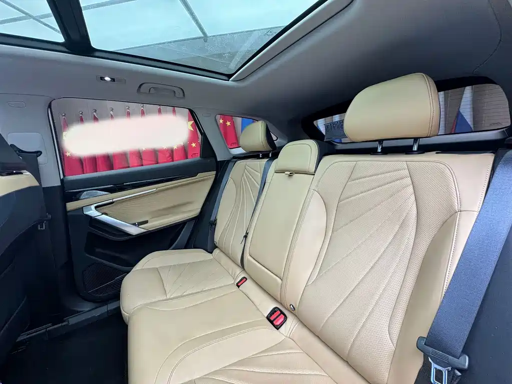 Geely Boyue L — миниатюра 13