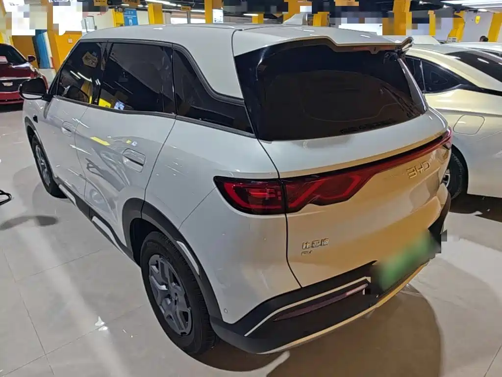 BYD Yuan UP — миниатюра 5