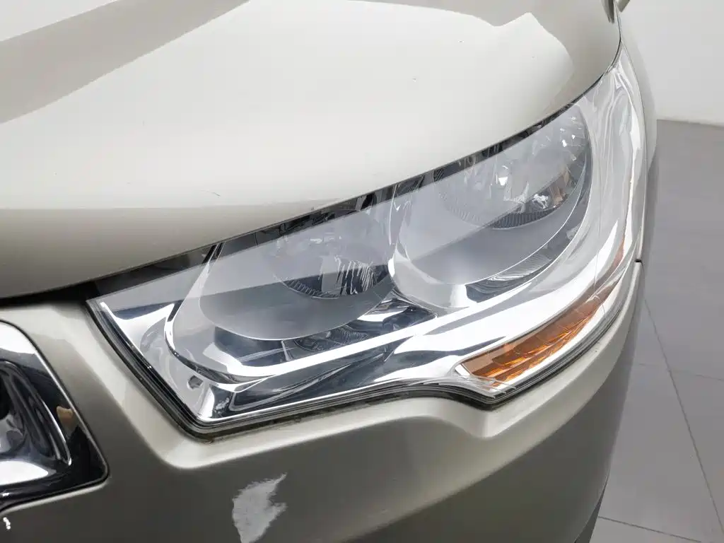 Citroen C4L — миниатюра 7