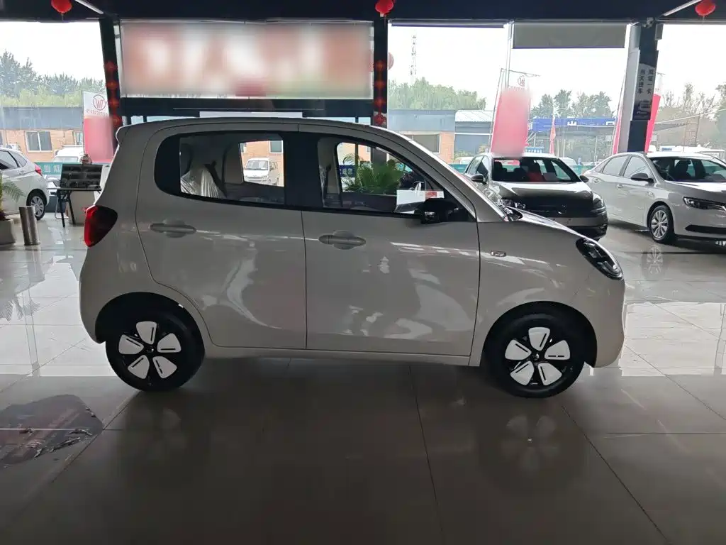 Wuling MINIEV — миниатюра 9