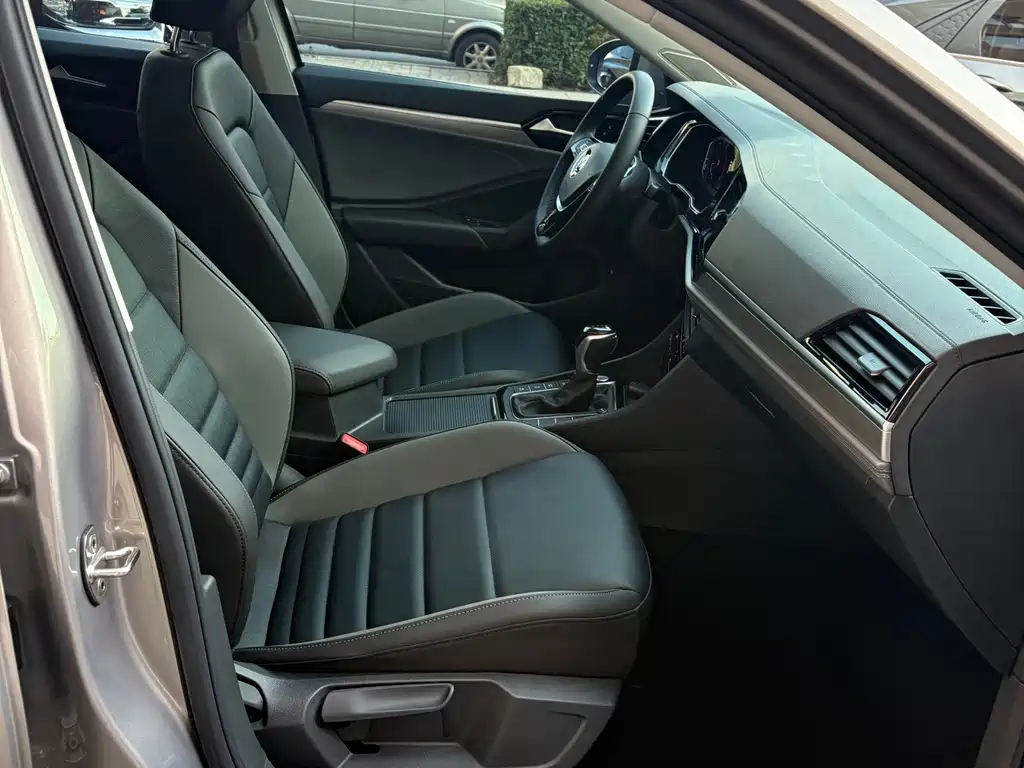 Volkswagen Sagitar — миниатюра 14