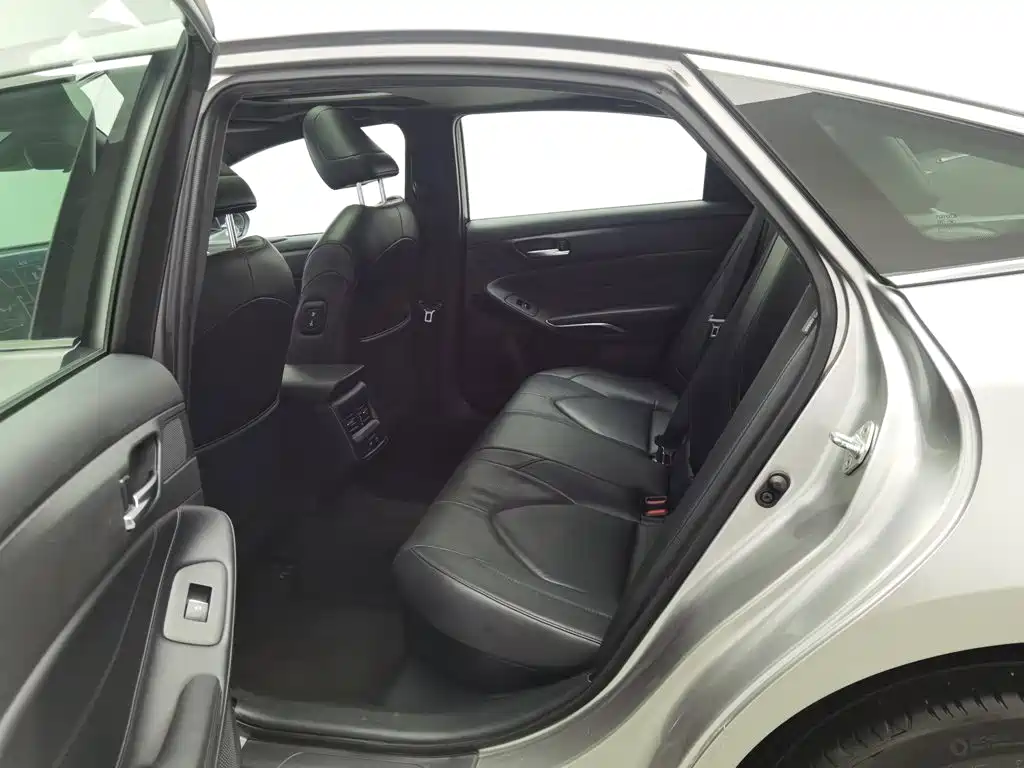 Toyota Avalon — миниатюра 15
