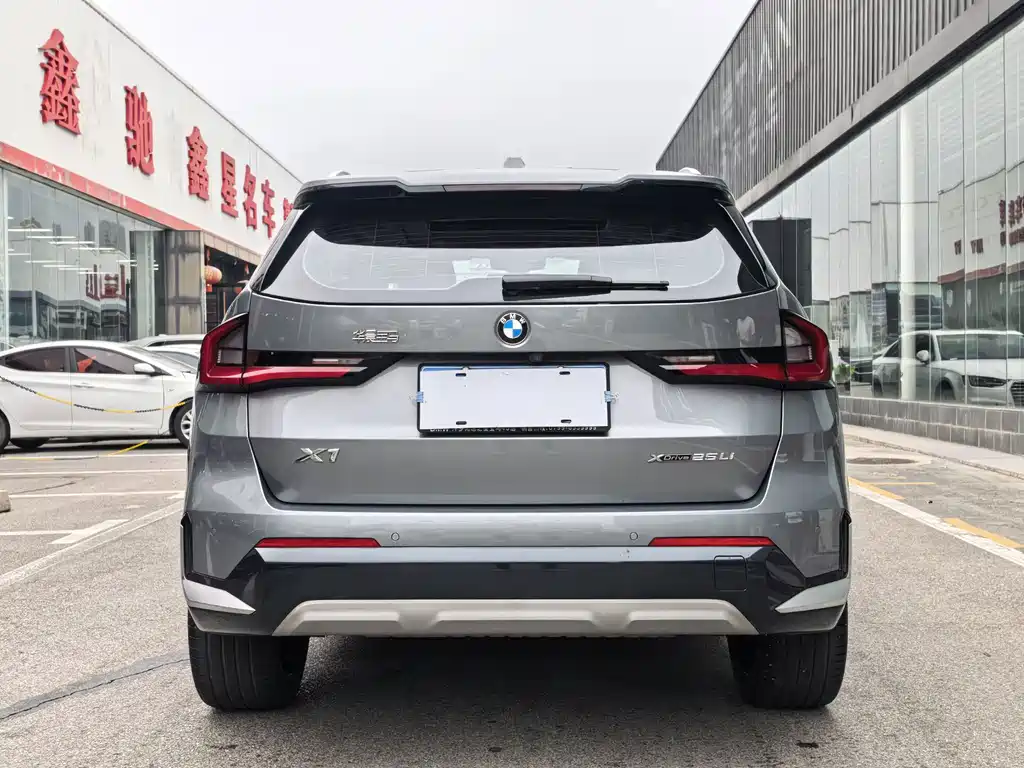 BMW X1 — миниатюра 11