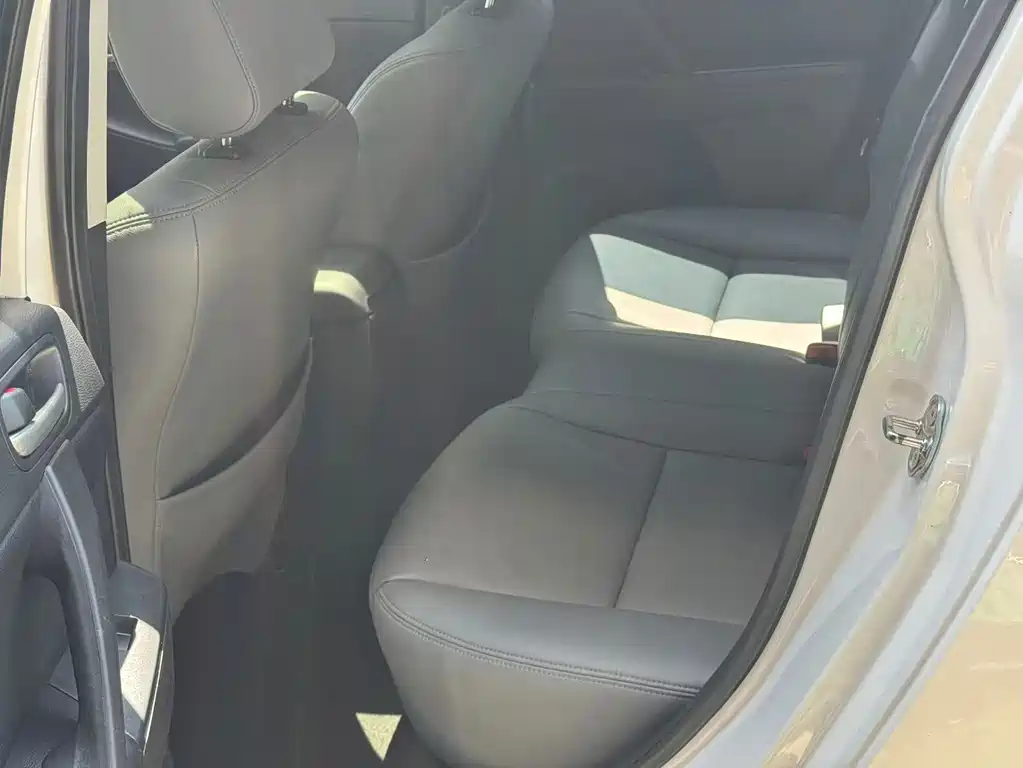 Mazda 3 Xingcheng — миниатюра 8