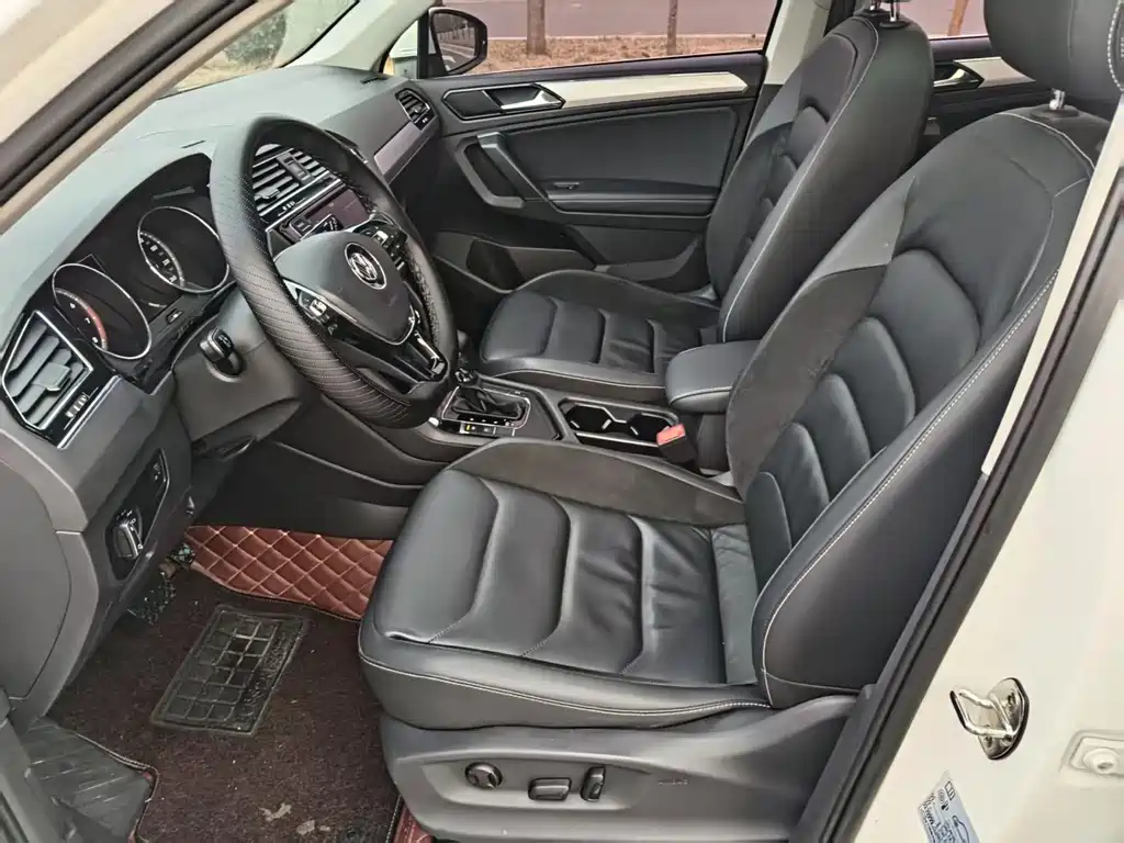 Volkswagen Tiguan L — миниатюра 6