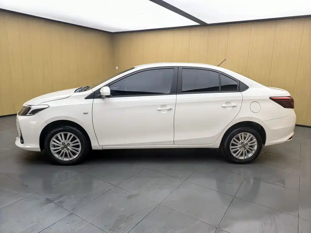 TOYOTA VIOS