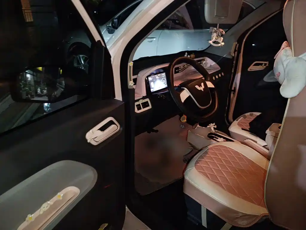 Wuling MINIEV — миниатюра 17