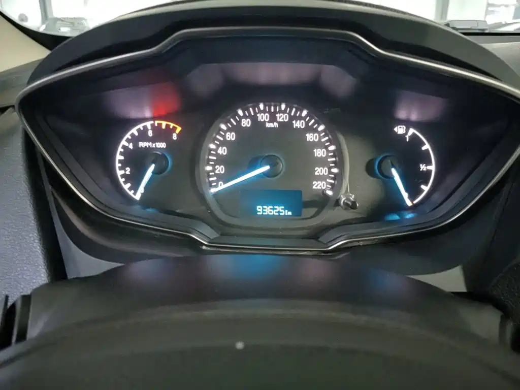 Ford Escort — миниатюра 12