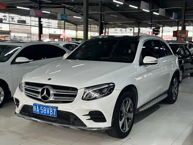 MERCEDES-BENZ GLC