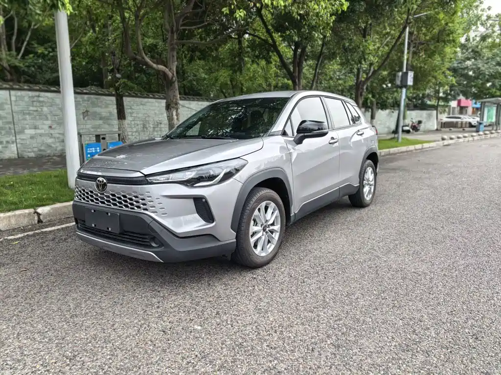 Toyota Corolla Cross — миниатюра 2