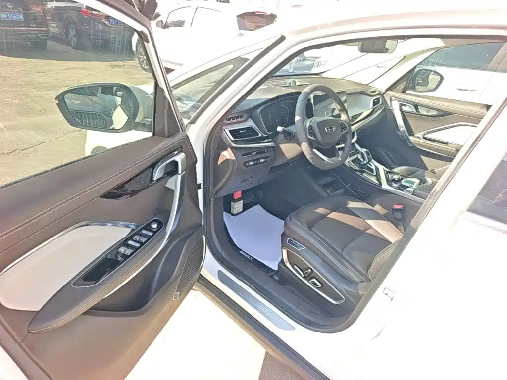 Geely Jia Ji — миниатюра 16