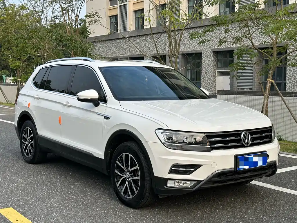 Volkswagen Tiguan L — миниатюра 3