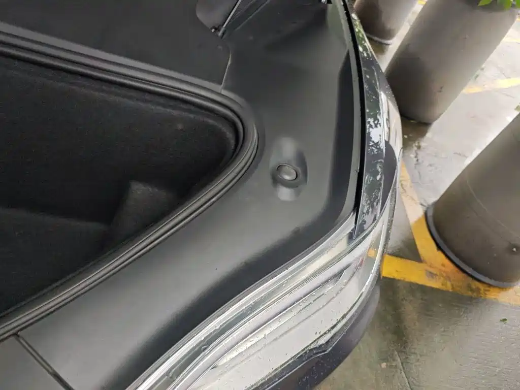 Tesla Model S — миниатюра 22