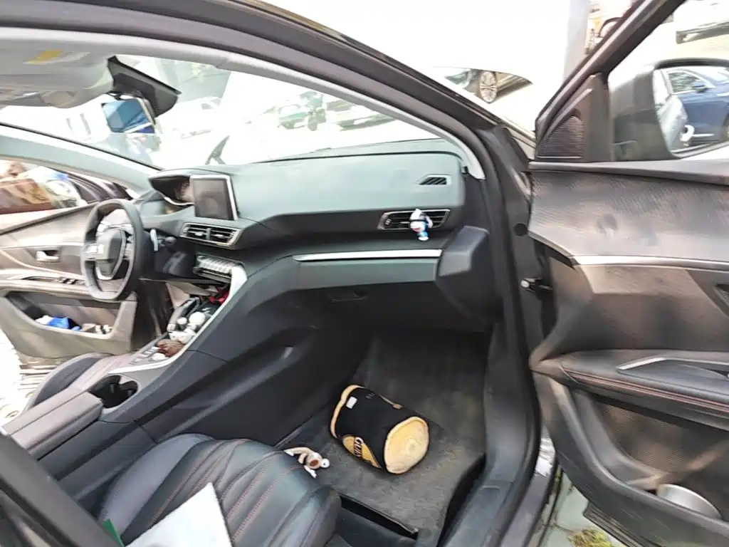 Peugeot 4008 — миниатюра 9