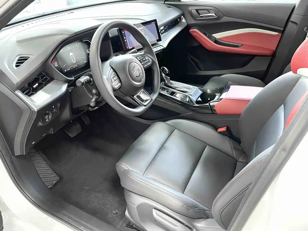 MG 5 2022 180DVVT CVT Luxury