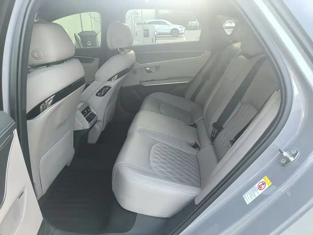 BYD Han 2025 DM-i 125KM Smart Drive
