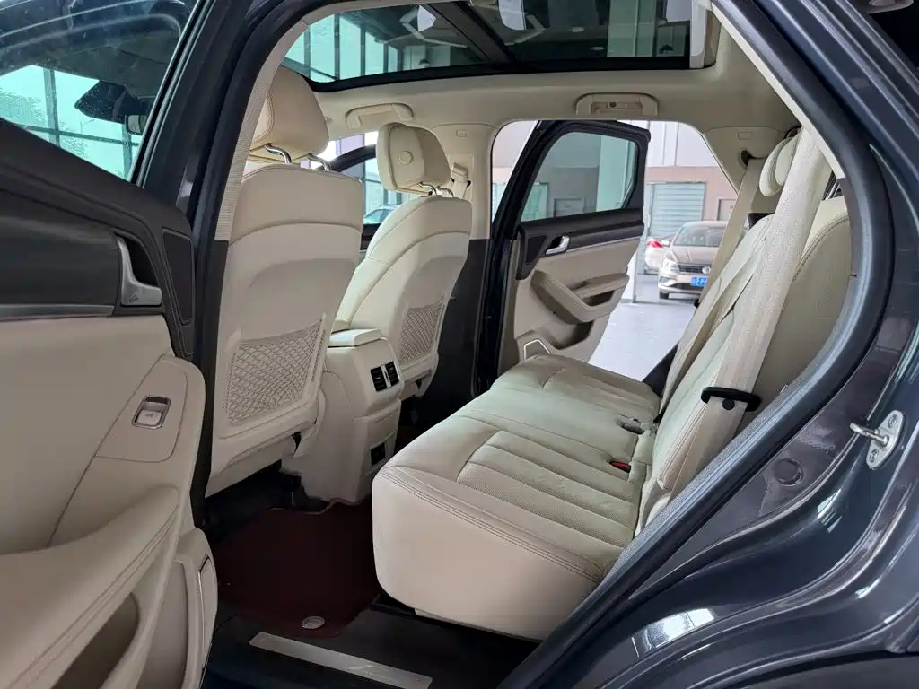 BYD Tang New Energy — миниатюра 14