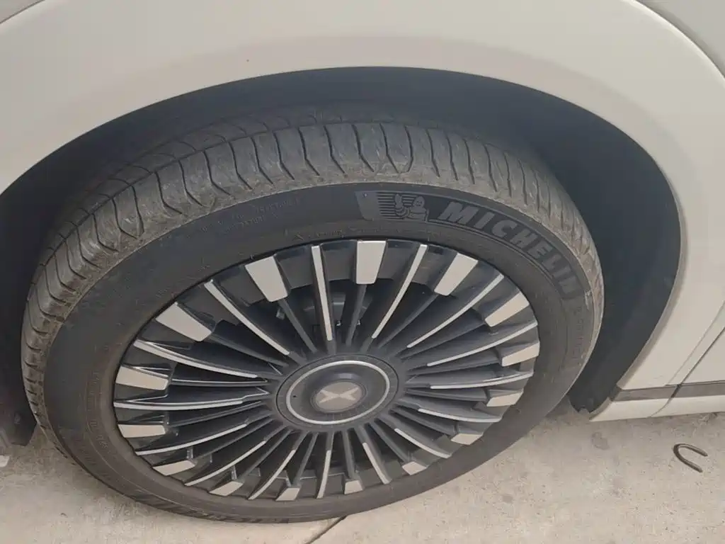 XPeng X9 — миниатюра 23