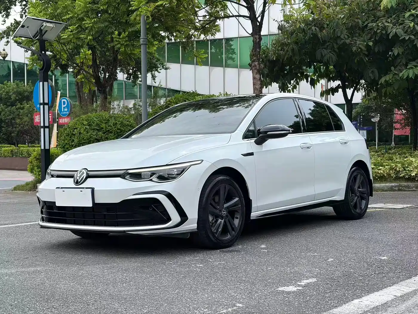 高尔夫 2023款 280TSI DSG R-Line Lite 2024