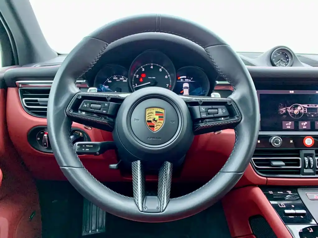 Porsche Macan — миниатюра 21