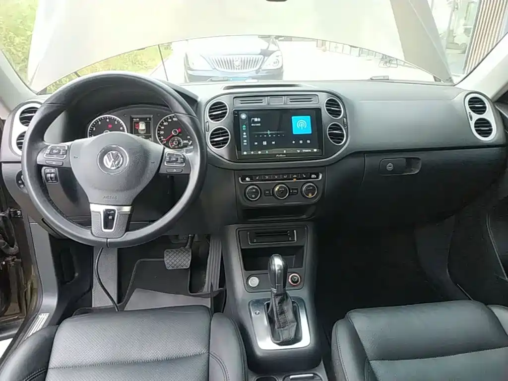 Volkswagen Tiguan — миниатюра 10
