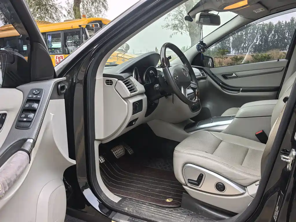 Mercedes-Benz R-Class — миниатюра 9