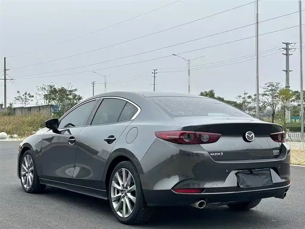 MAZDA 3 ANGKESAILA