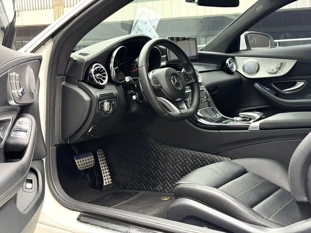 Mercedes-Benz C-Class (Import) — миниатюра 4