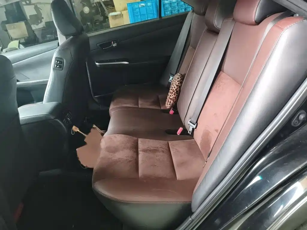 Toyota Camry — миниатюра 15