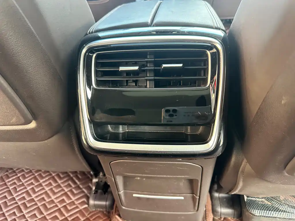 Geely Jia Ji New Energy — миниатюра 25