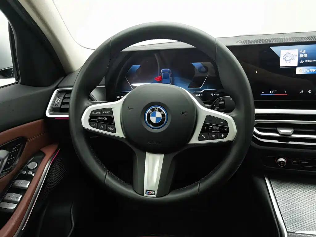 BMW i3 — миниатюра 11