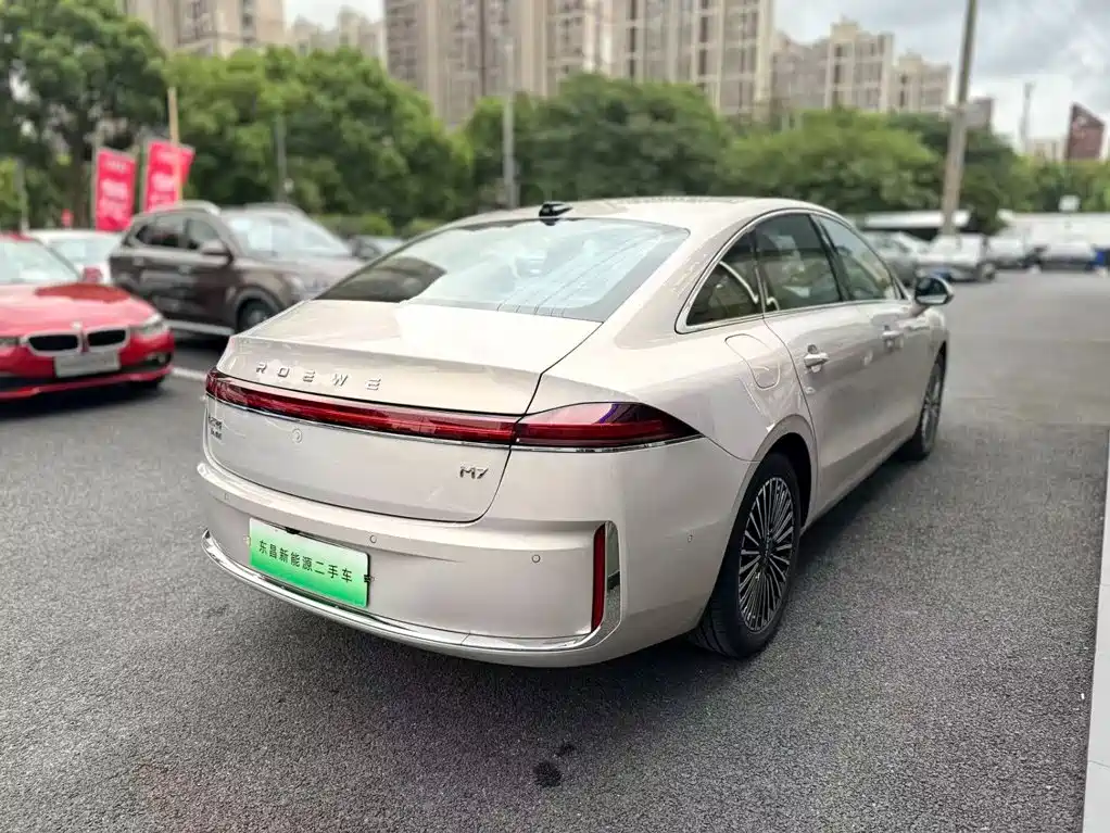 Roewe M7 DMH — миниатюра 2